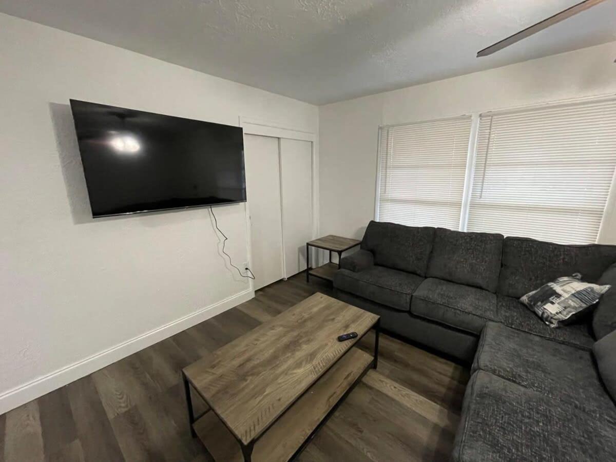 Cozy 3-Bedroom, 1-Bath Home Close To Fort Sill Lawton Exteriör bild